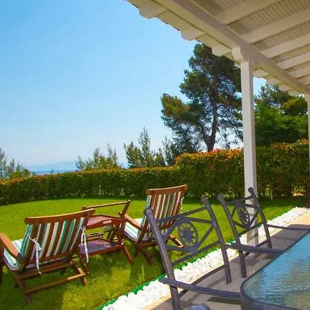 فيلة Aegean Blue Villa, كريوبيجي